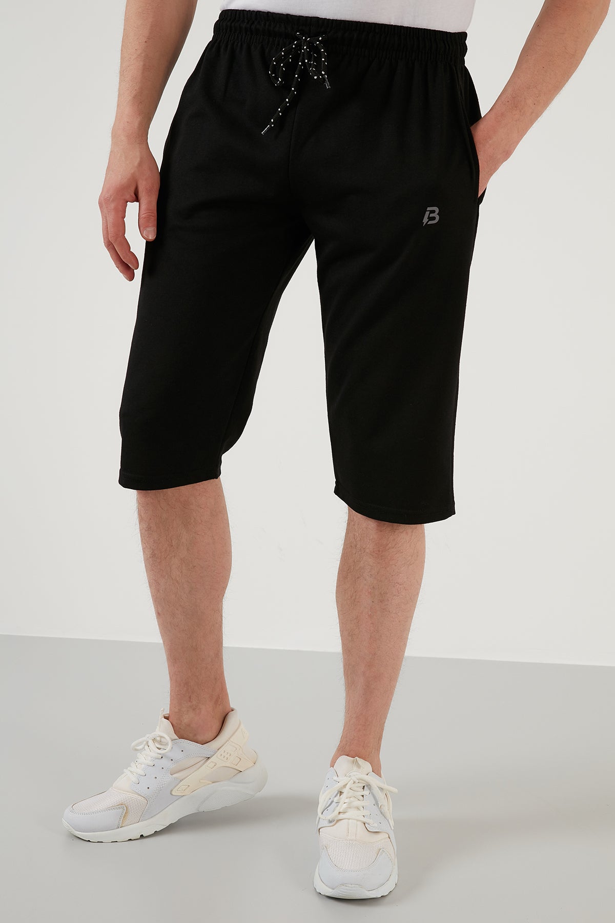 Buratti Regular Fit Elastic Waistband Pocket Cotton Men&#39;s Capri - BLACK