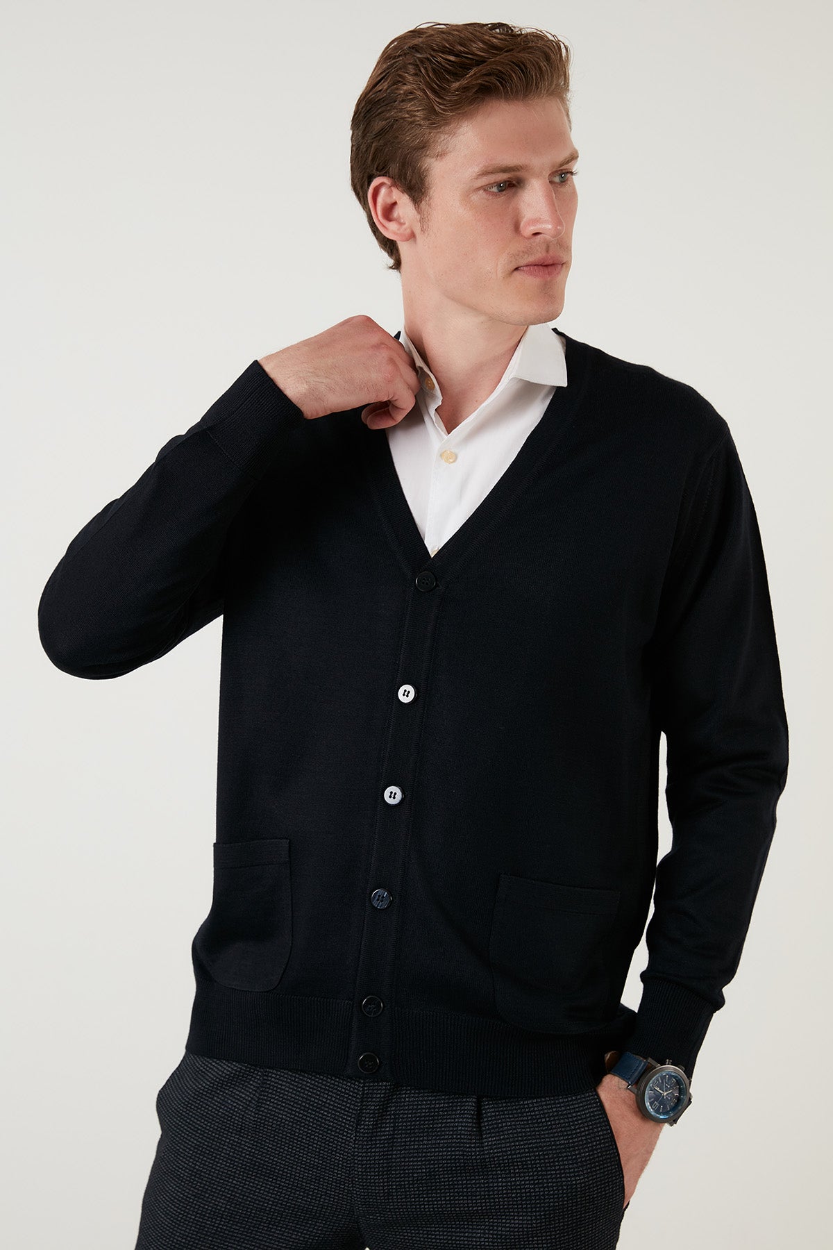 Buratti Wool Buttoned V-Neck Men&#39;s Cardigan with Pocket - Navy Blue