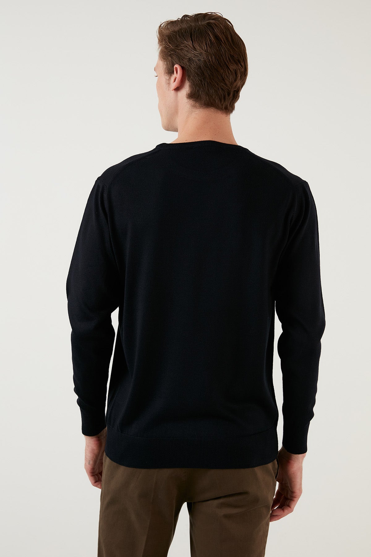 Buratti Wool Slim Fit Crew Neck Knitwear Men&#39;s Sweater - BLACK