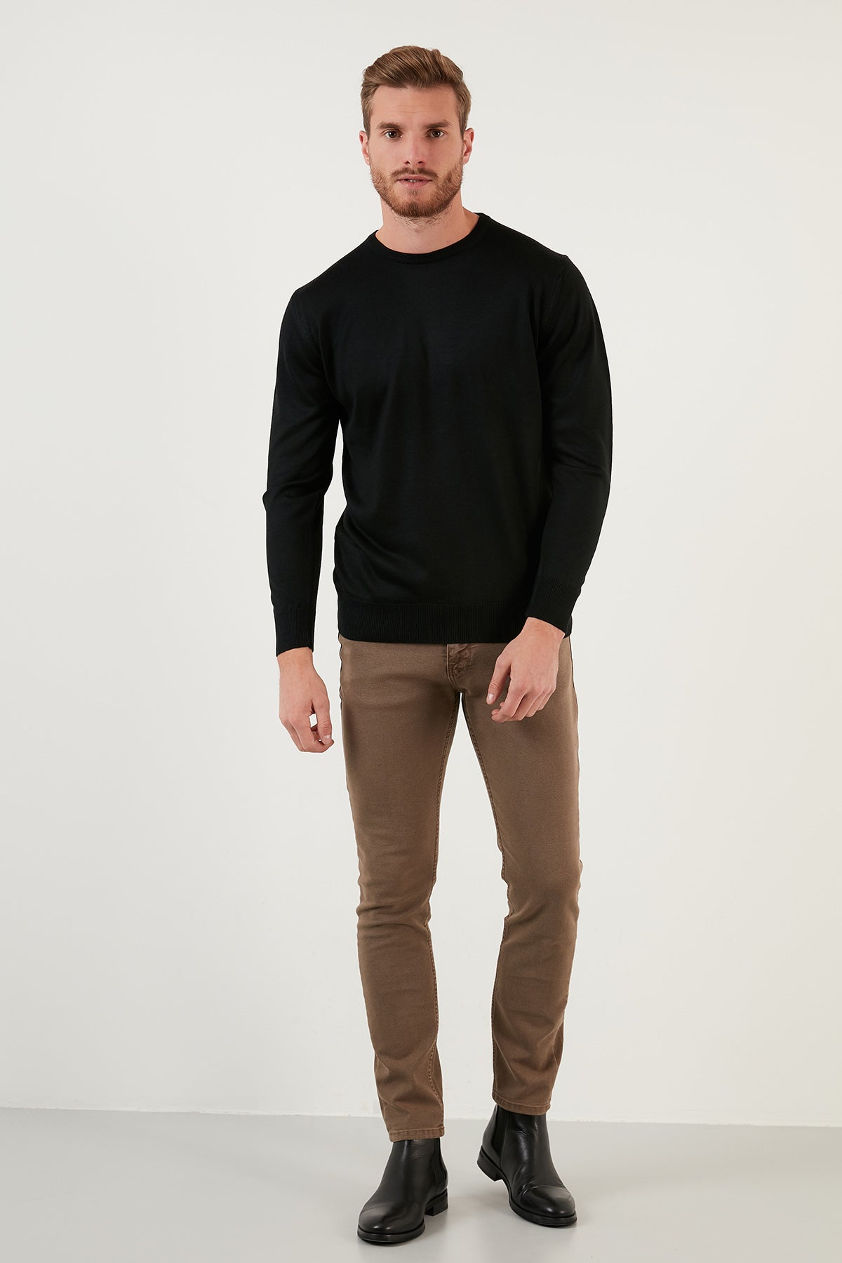 Buratti Wool Slim Fit Crew Neck Knitwear Men&#39;s Sweater - BLACK