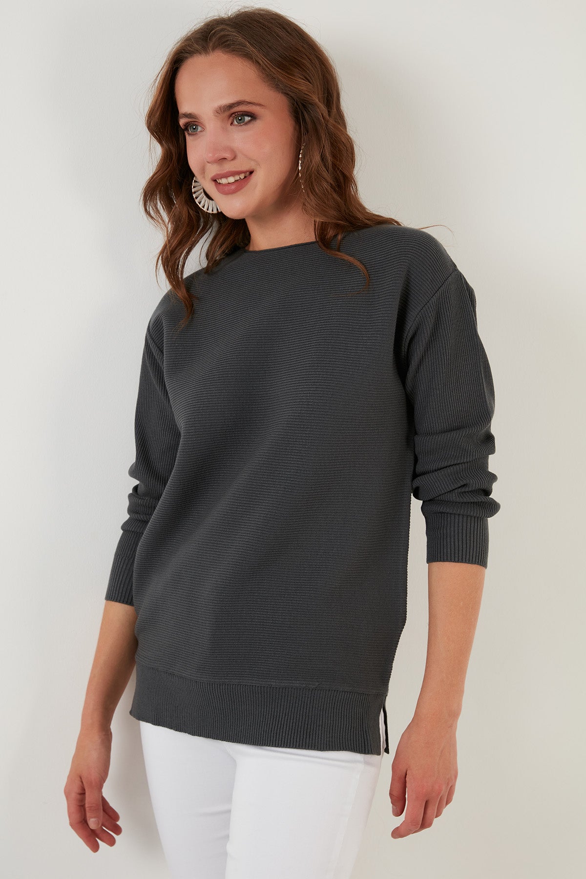 Lela Crew Neck Textured Women's Sweater - ANTHRACITE